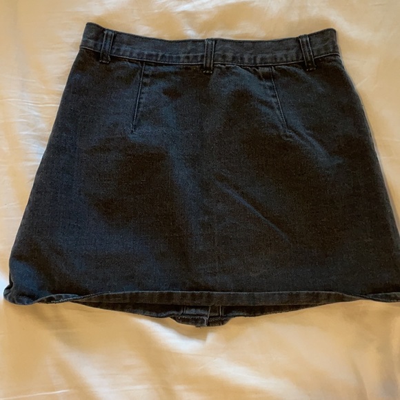 Brandy Melville button up jean skirt - Picture 2 of 4